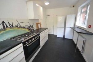 6 bedroom Terraced to rent in Reading