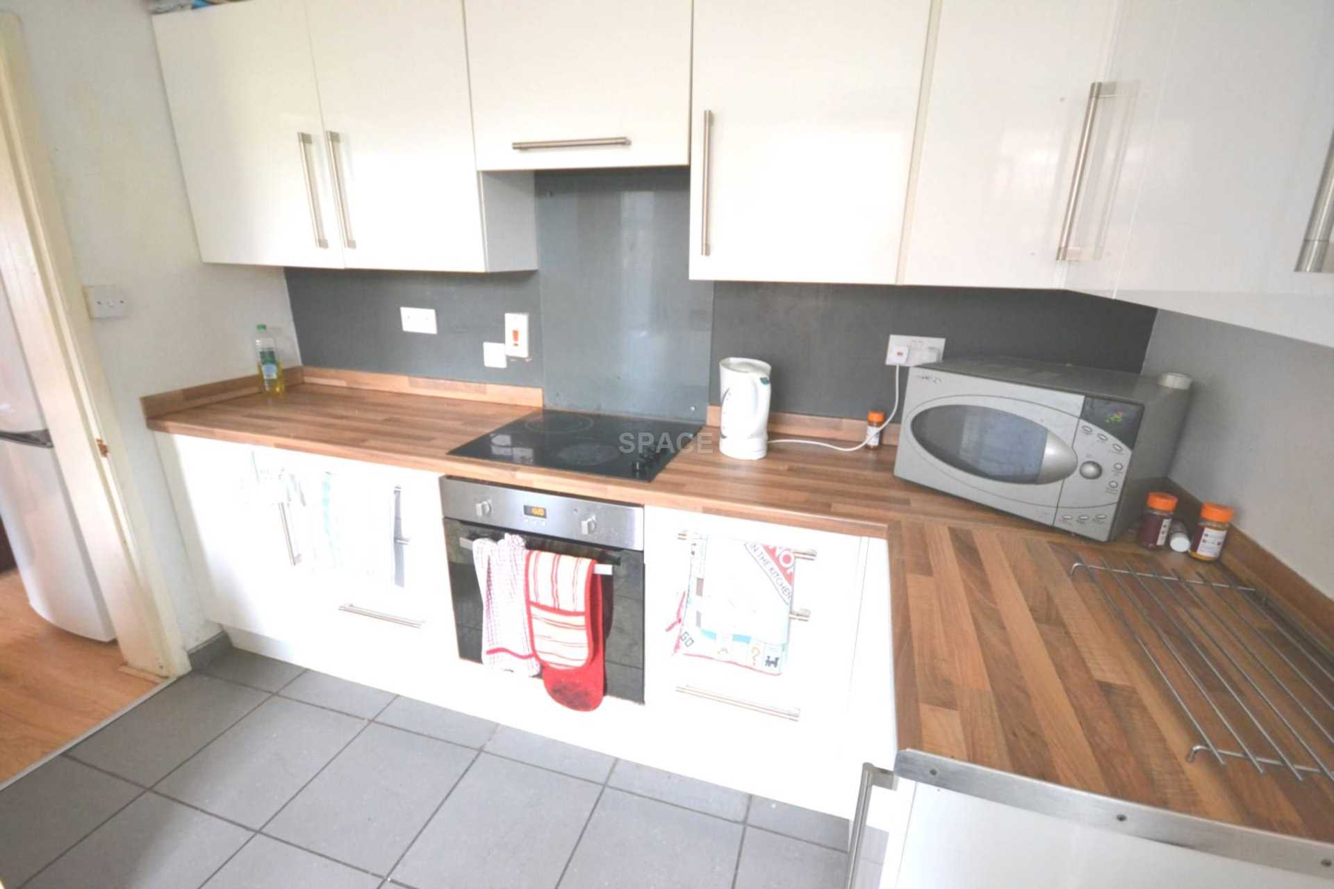 Additional Property Image 6 bedroom Semi Detached to rent in Reading 4