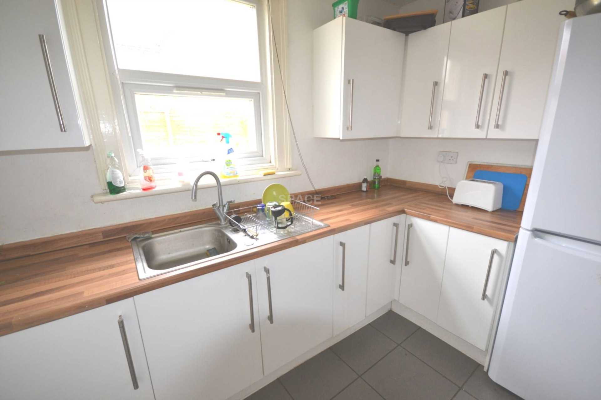 Additional Property Image 6 bedroom Semi Detached to rent in Reading 9
