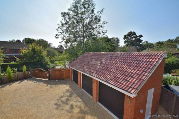 Additional Property Image 6 bedroom Detached for sale in Milton Keynes 4