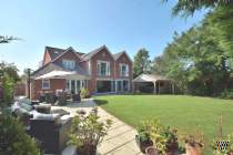 6 bedroom Detached for sale in Milton Keynes
