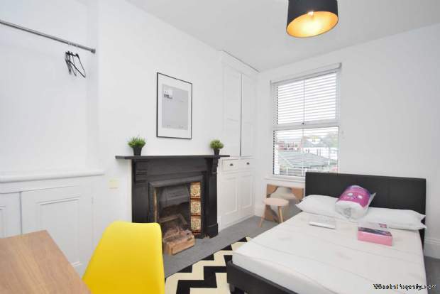 Additional Property Image 4 bedroom End of Terrace for sale in Northampton 7
