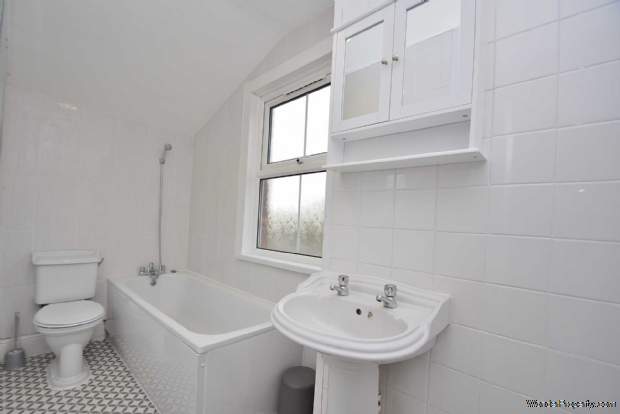 Additional Property Image 4 bedroom End of Terrace for sale in Northampton 9