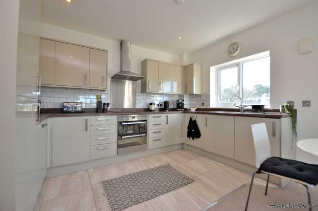 Additional Property Image 2 bedroom Apartment for sale in Milton Keynes 4