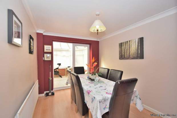 Additional Property Image 5 bedroom Detached for sale in Milton Keynes 4