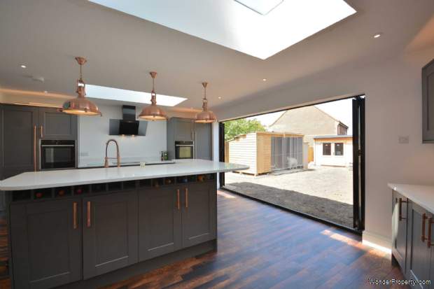 Additional Property Image 5 bedroom Detached for sale in Milton Keynes 7