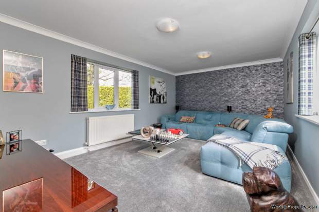 Additional Property Image 5 bedroom Detached for sale in Milton Keynes 11