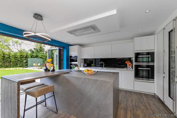 Additional Property Image 5 bedroom Detached for sale in Milton Keynes 15