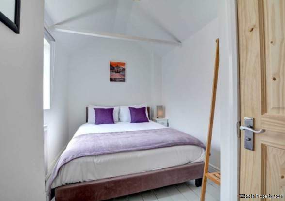Additional Property Image 3 bedroom House to rent in Brighton 5