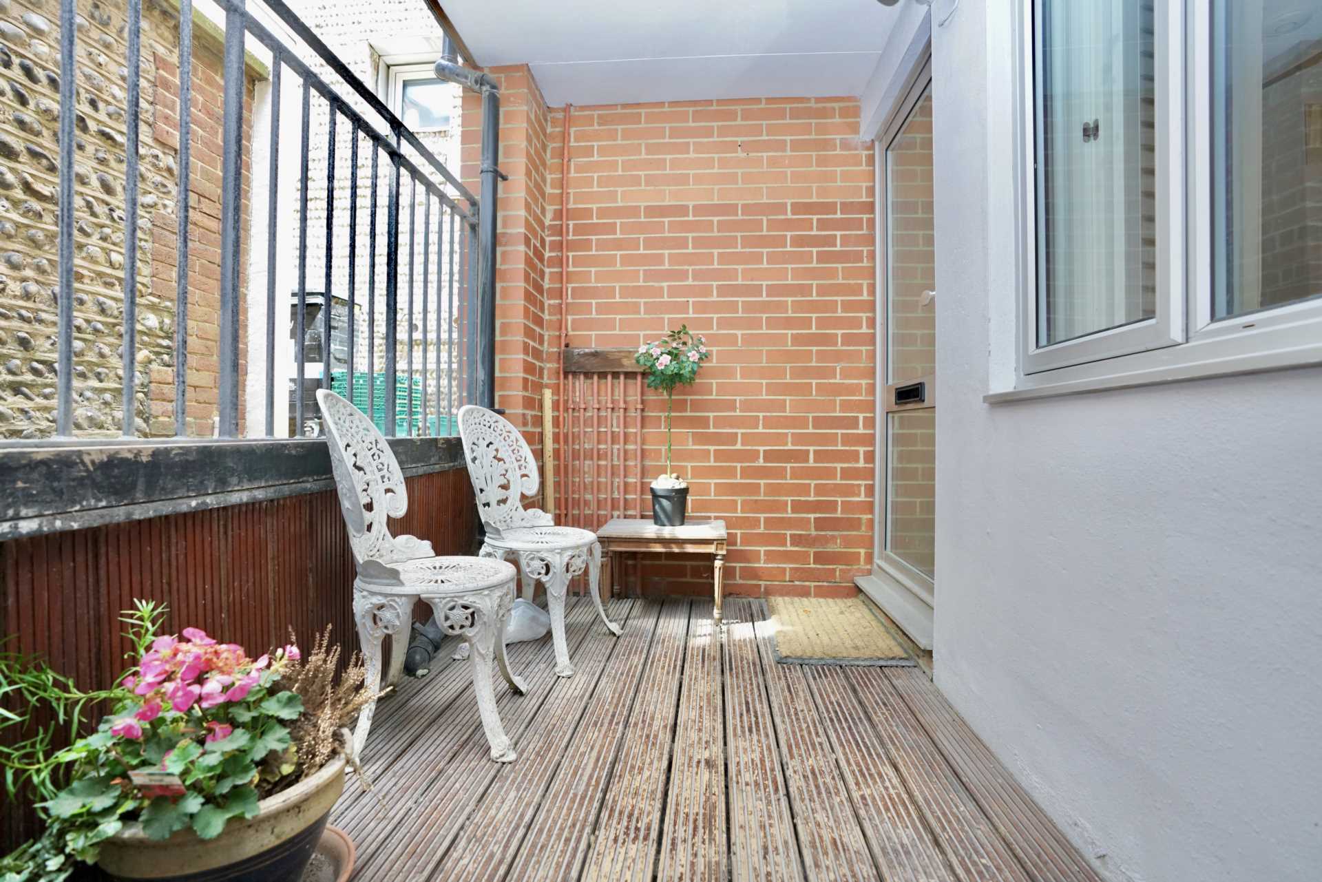Additional Property Image 2 bedroom House to rent in Brighton 2