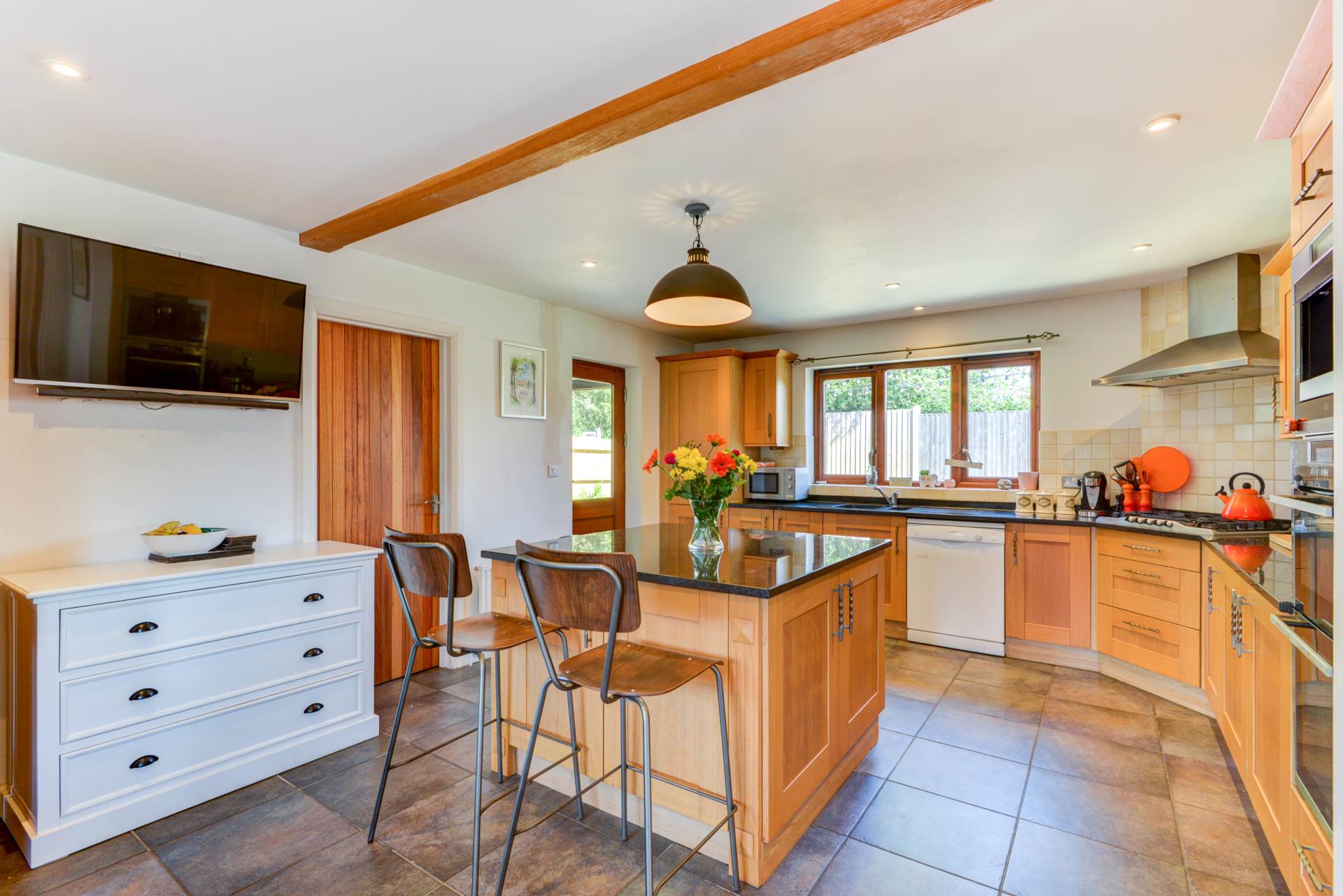 Additional Property Image 4 bedroom Detached to rent in Pulborough 5