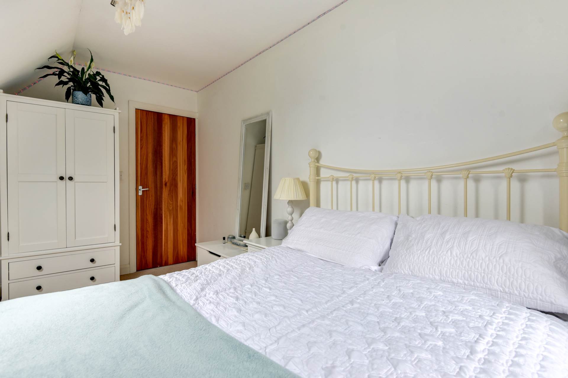 Additional Property Image 4 bedroom Detached to rent in Pulborough 38
