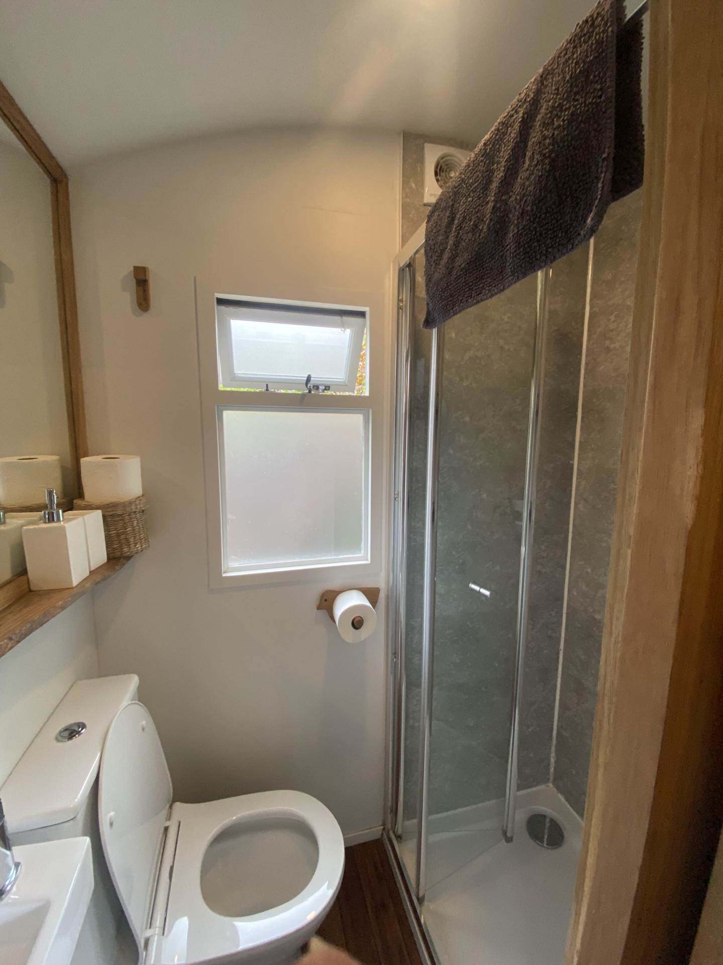 Additional Property Image 4 bedroom Detached to rent in Pulborough 59