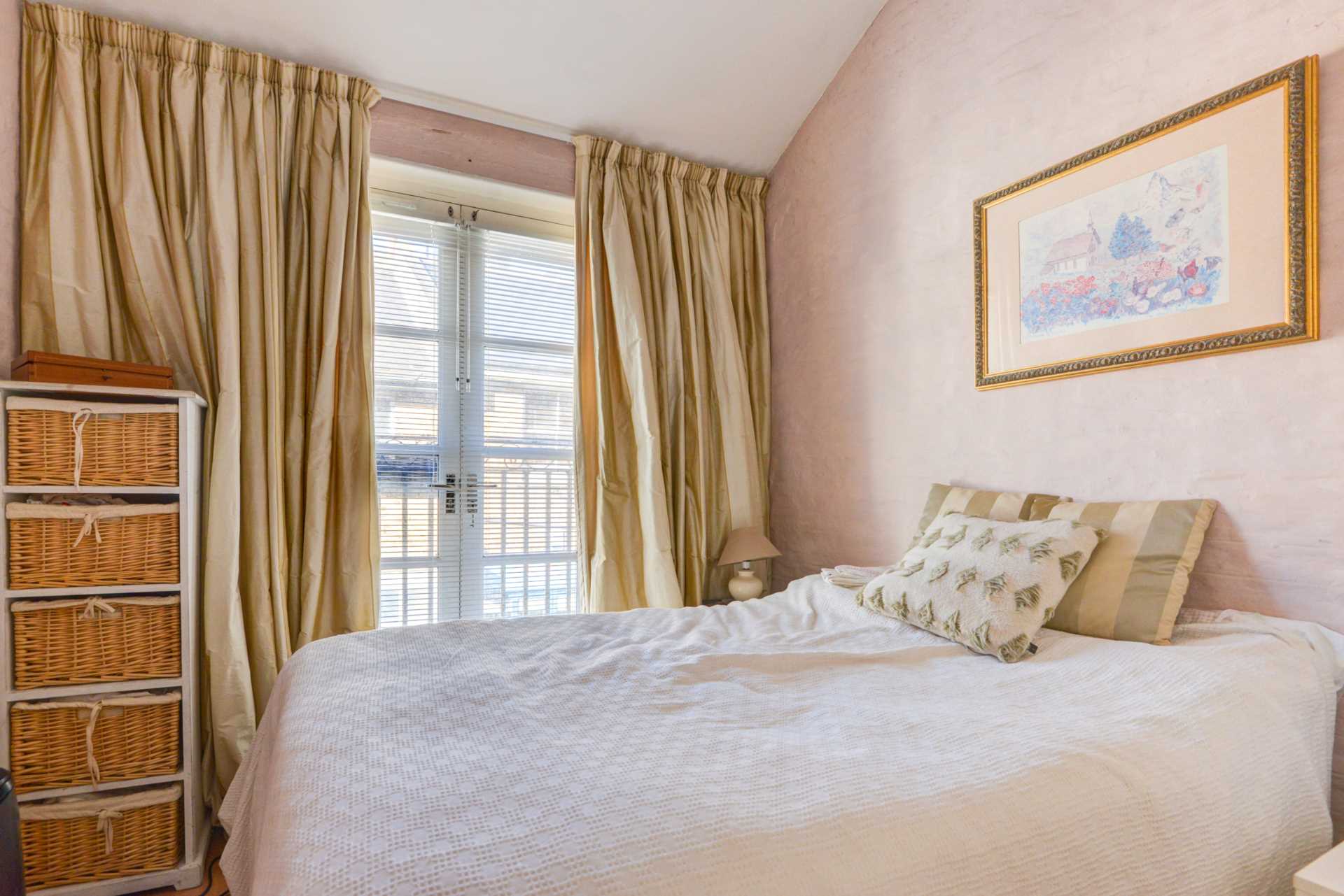 Additional Property Image 3 bedroom Mews to rent in Hove 8