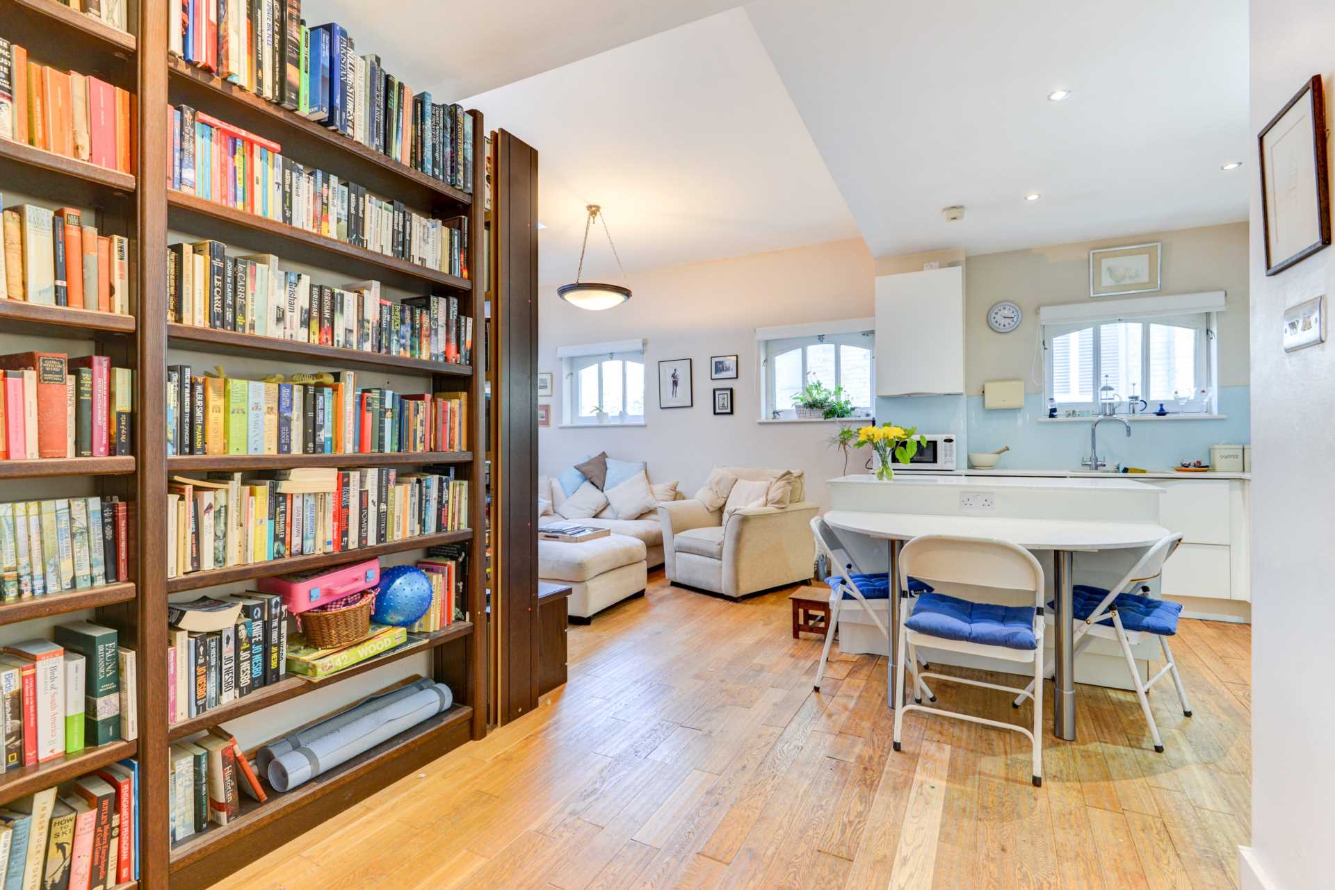 Additional Property Image 3 bedroom Mews to rent in Hove 10