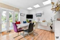 3 bedroom Semi Detached to rent in Hove