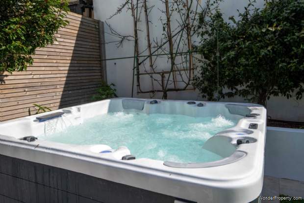 Additional Property Image 5 bedroom Detached to rent in Hove 2