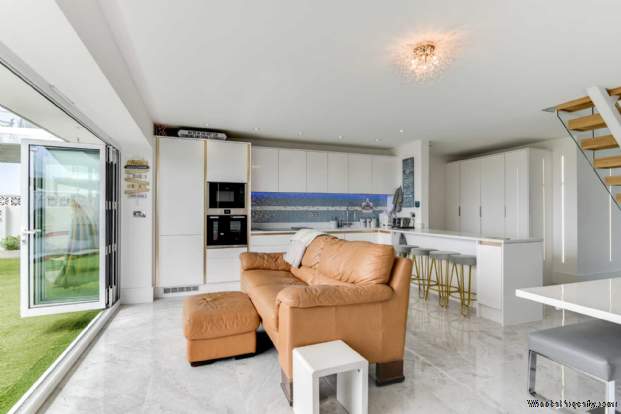 Additional Property Image 5 bedroom Detached to rent in Shoreham By Sea 15