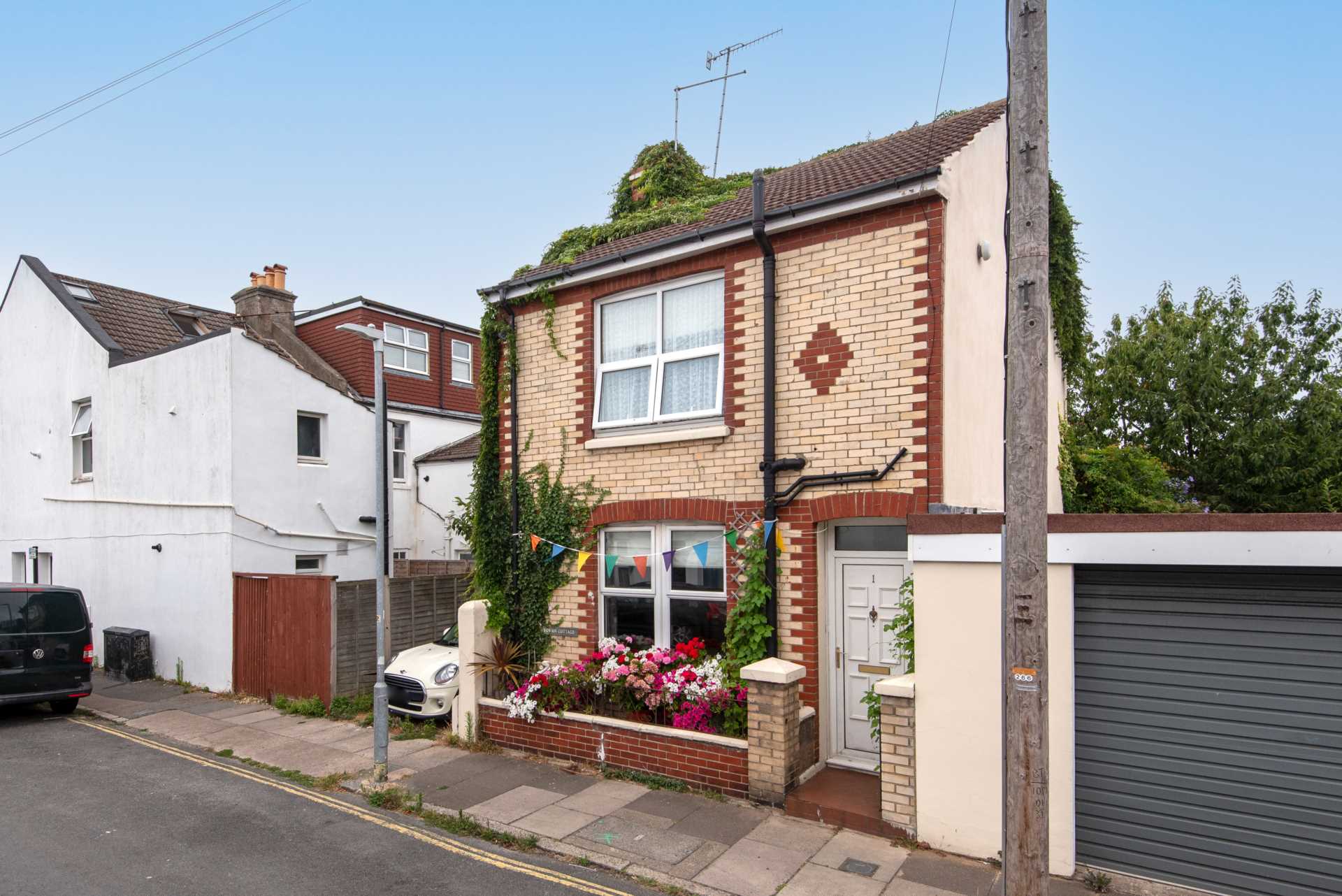 1 bedroom Detached to rent in Hove