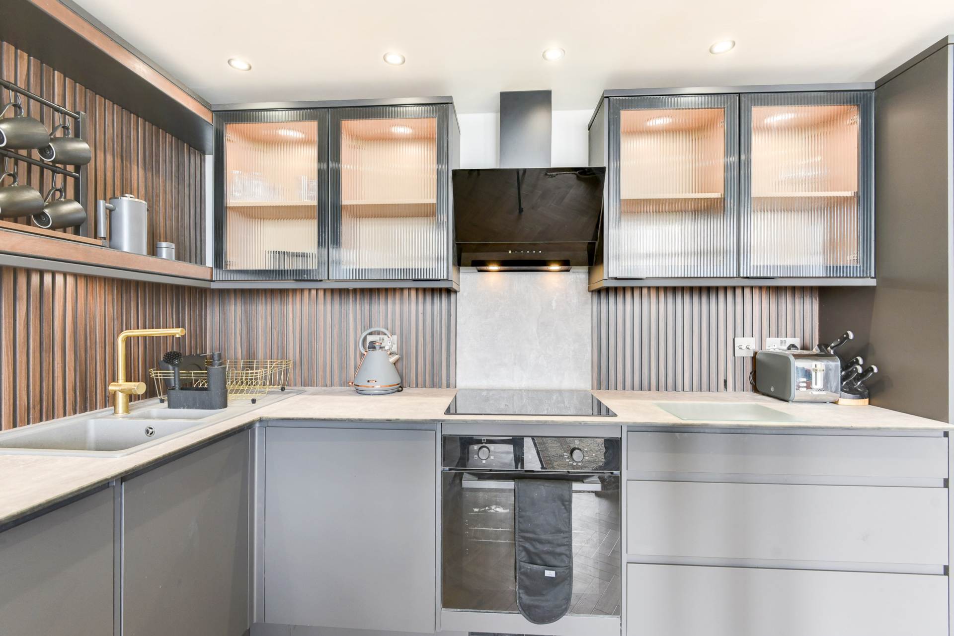 Additional Property Image 2 bedroom Flat to rent in Worthing 19