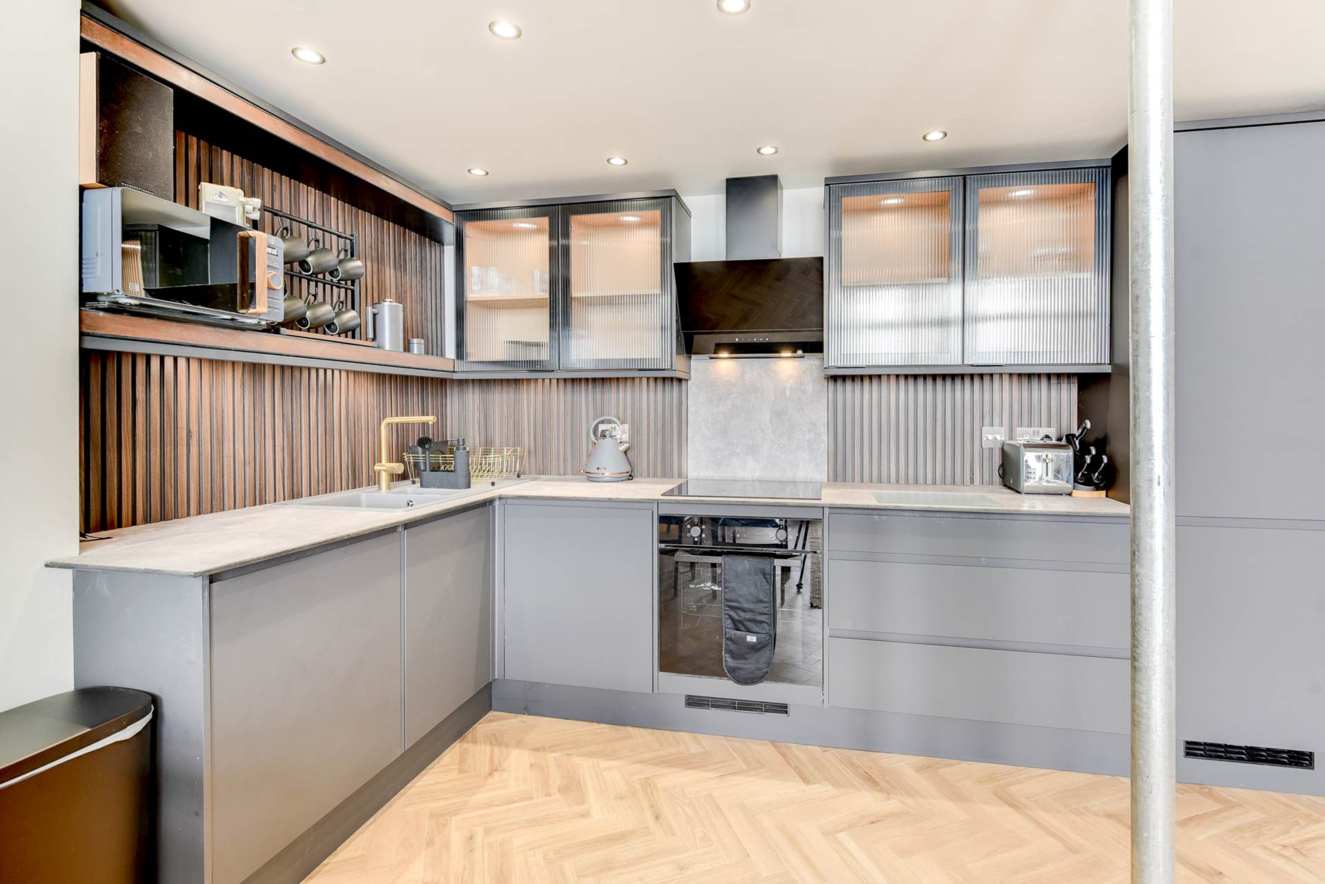 Additional Property Image 2 bedroom Flat to rent in Worthing 28