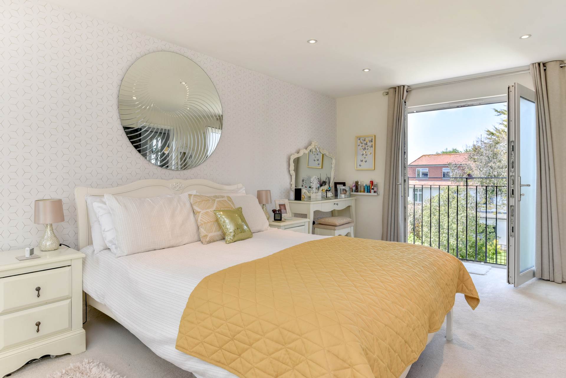 Additional Property Image 4 bedroom Semi Detached for sale in Hove 12