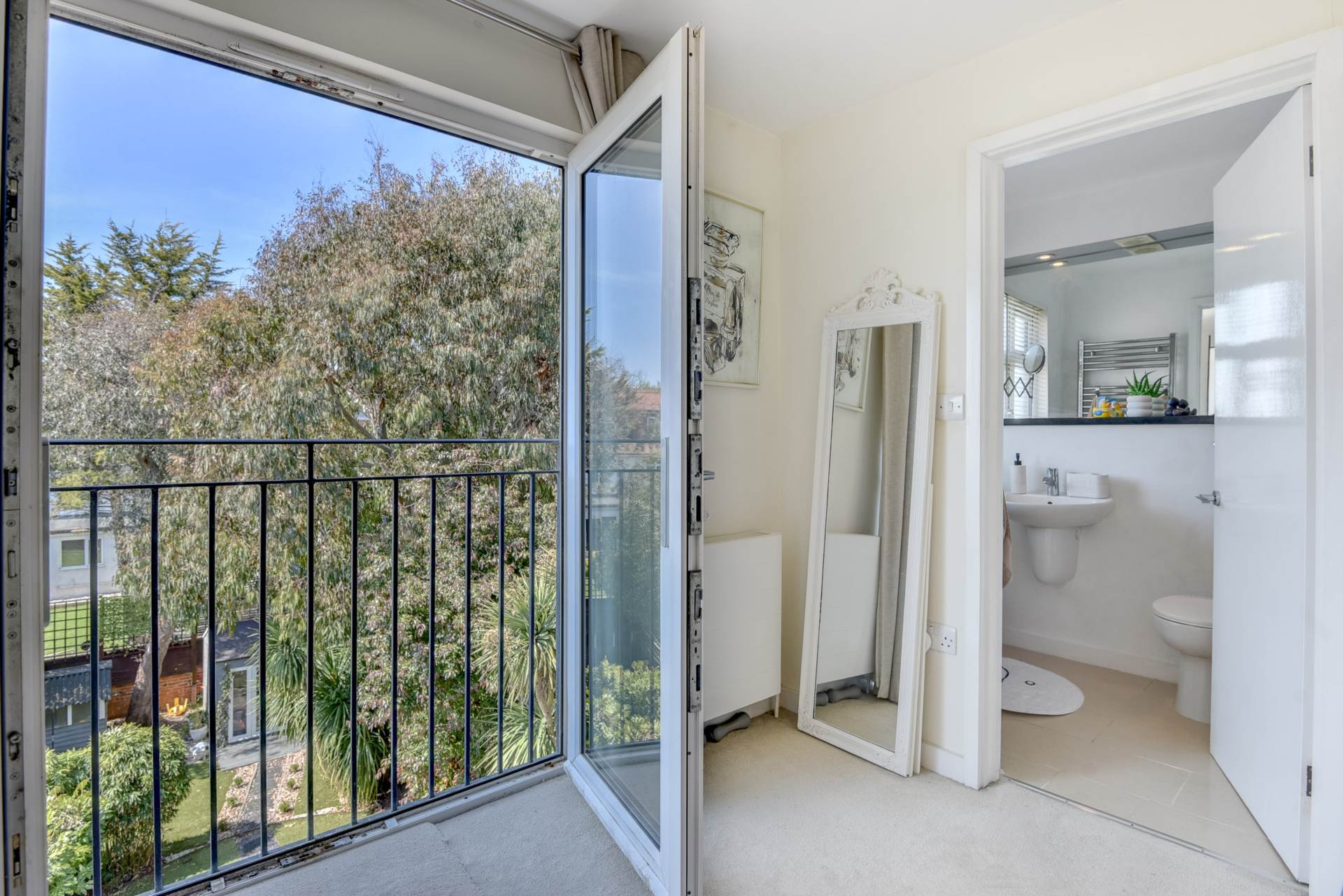 Additional Property Image 4 bedroom Semi Detached for sale in Hove 13