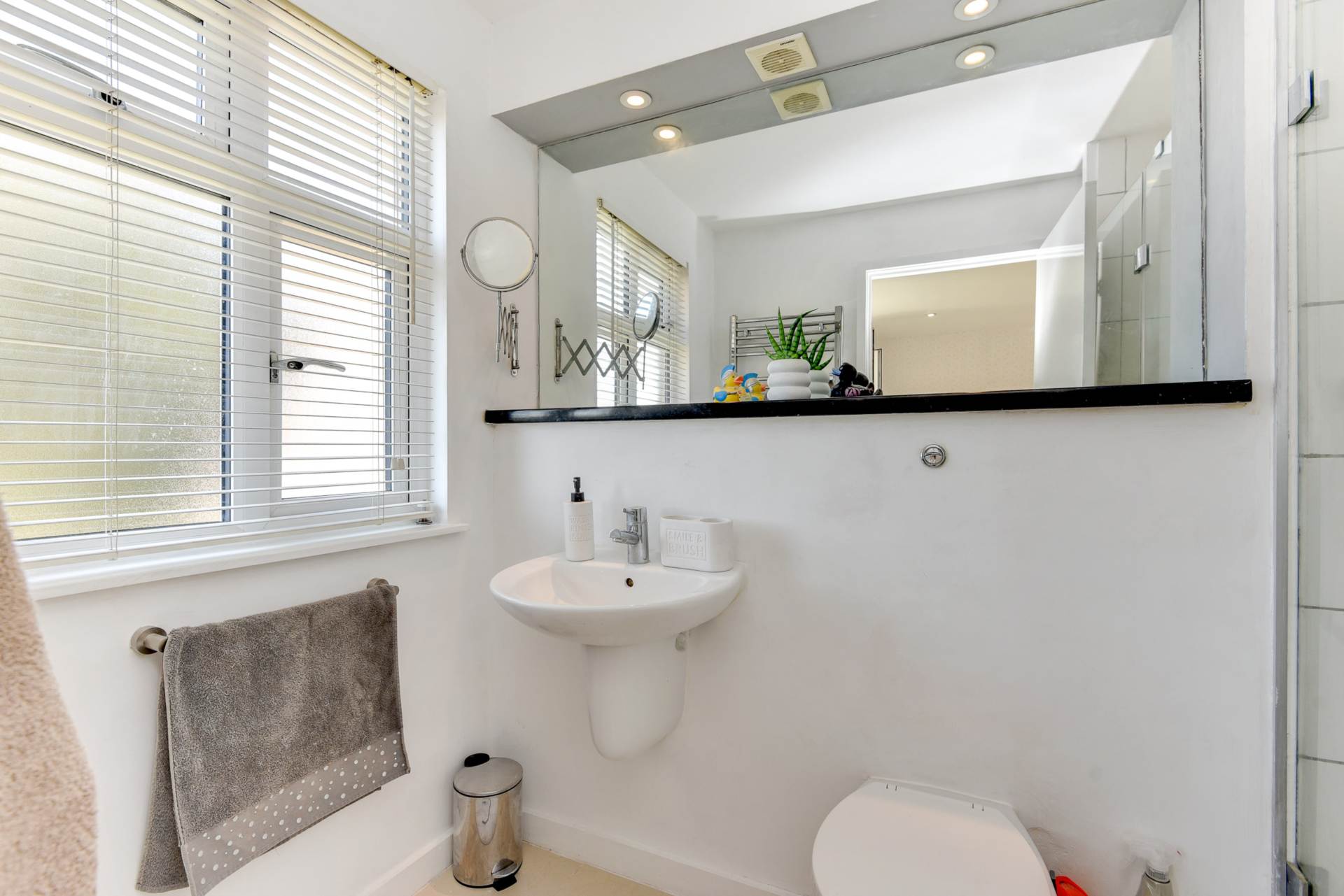 Additional Property Image 4 bedroom Semi Detached for sale in Hove 14