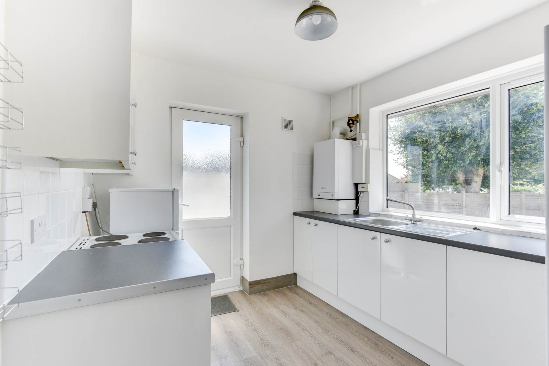 Additional Property Image 2 bedroom Detached Bungalow to rent in Shoreham By Sea 4