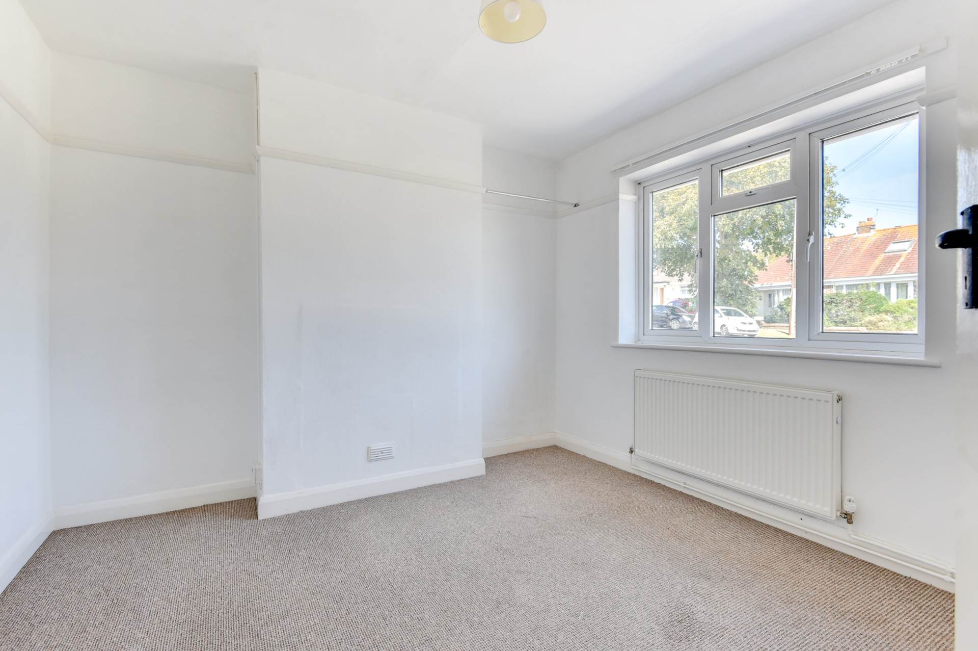 Additional Property Image 2 bedroom Detached Bungalow to rent in Shoreham By Sea 6
