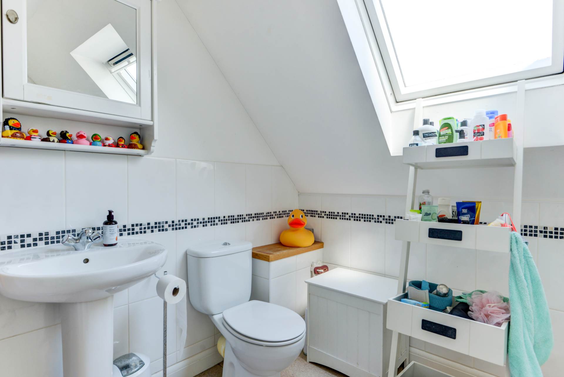 Additional Property Image 4 bedroom Detached for sale in Pulborough 22