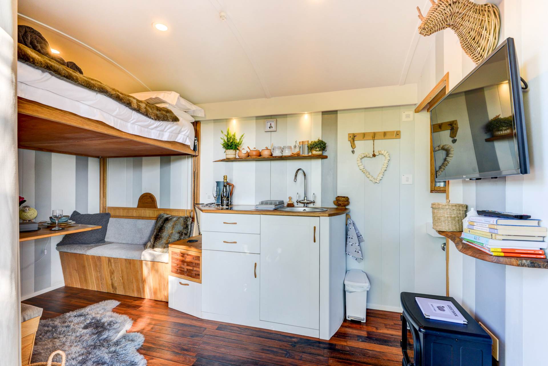 Additional Property Image 4 bedroom Detached for sale in Pulborough 48