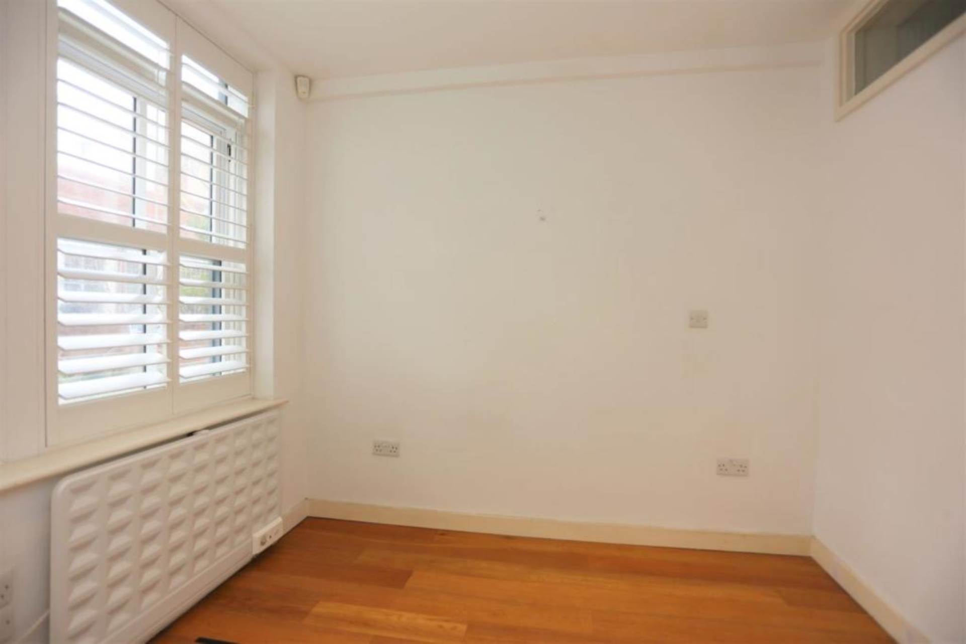 Additional Property Image 2 bedroom House to rent in Brighton 10