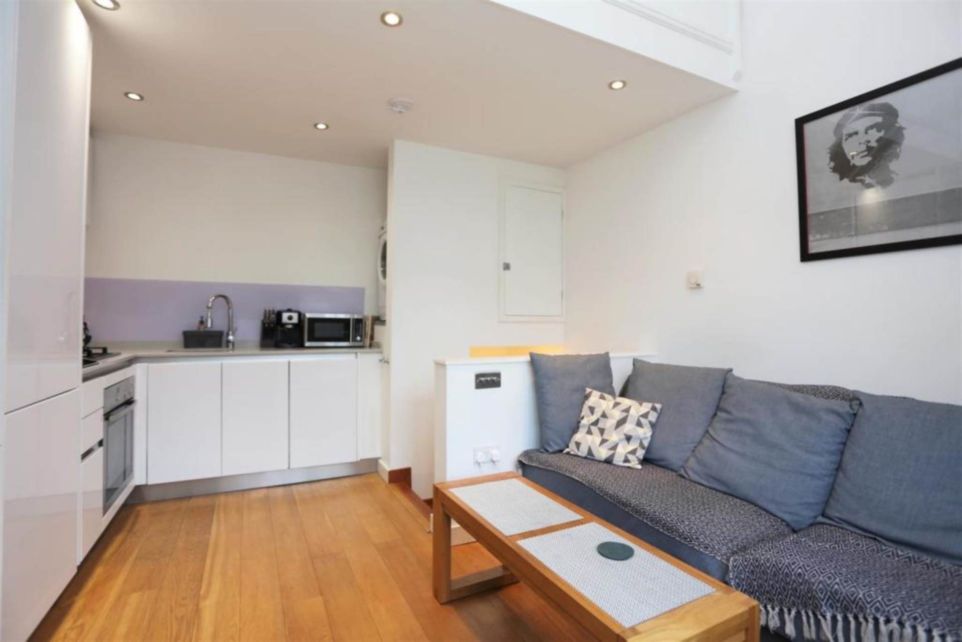 Additional Property Image 2 bedroom House to rent in Brighton 19