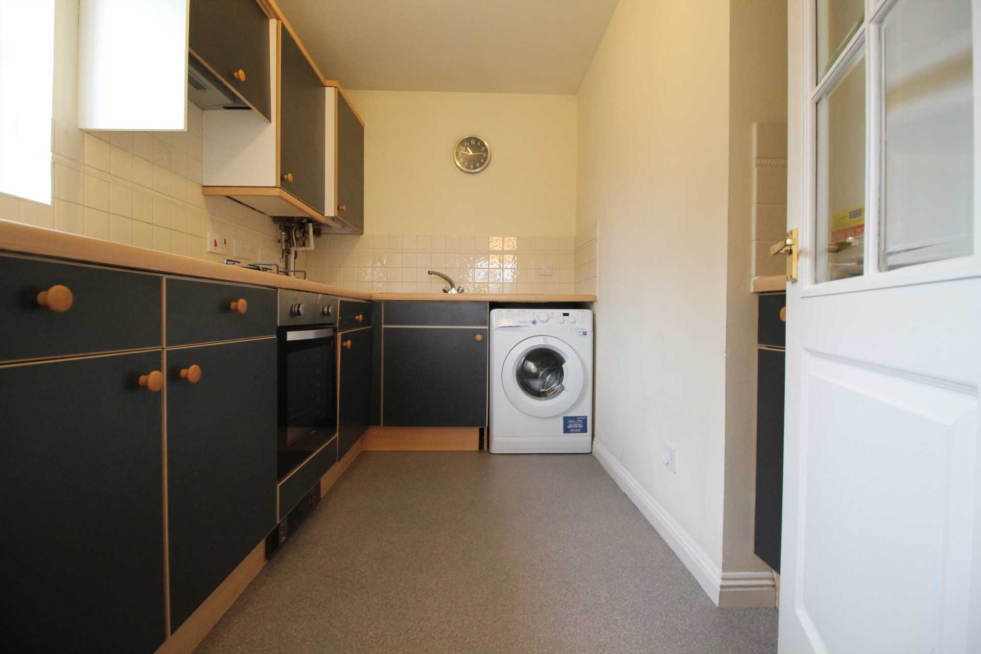 Additional Property Image 1 bedroom Apartment to rent in Isleworth 3