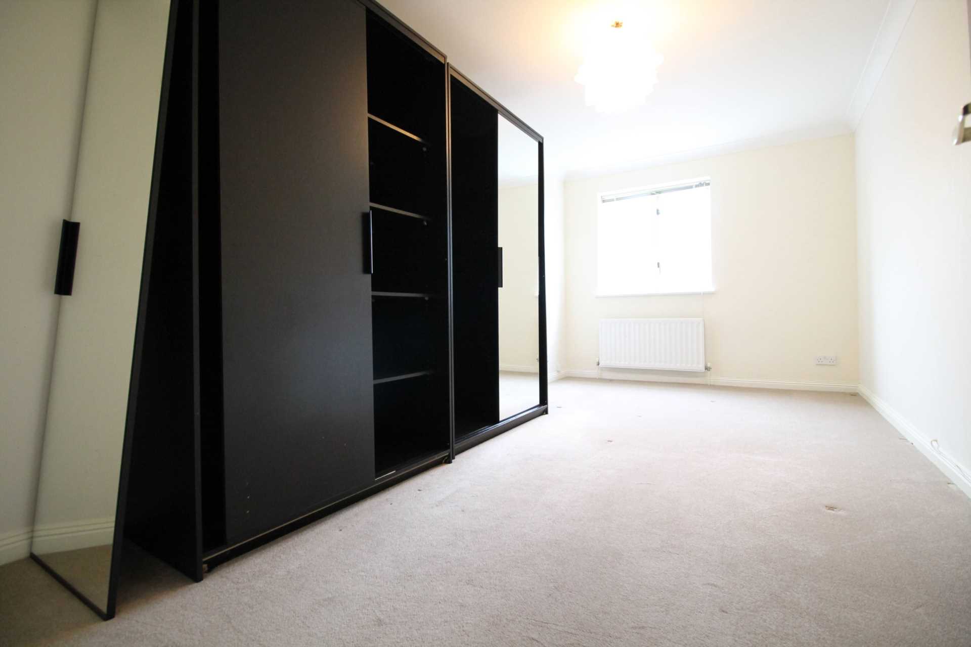 Additional Property Image 1 bedroom Apartment to rent in Isleworth 7