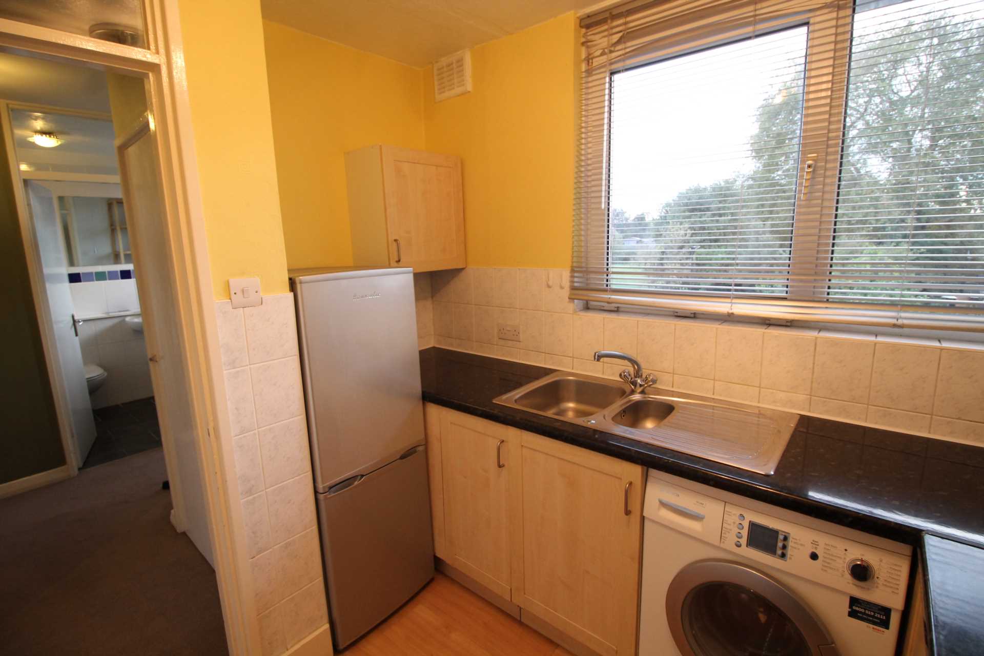 Additional Property Image 1 bedroom Apartment to rent in Brentford 4