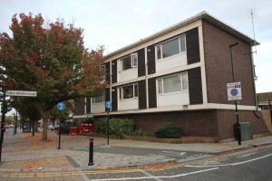 1 bedroom Apartment to rent in Brentford