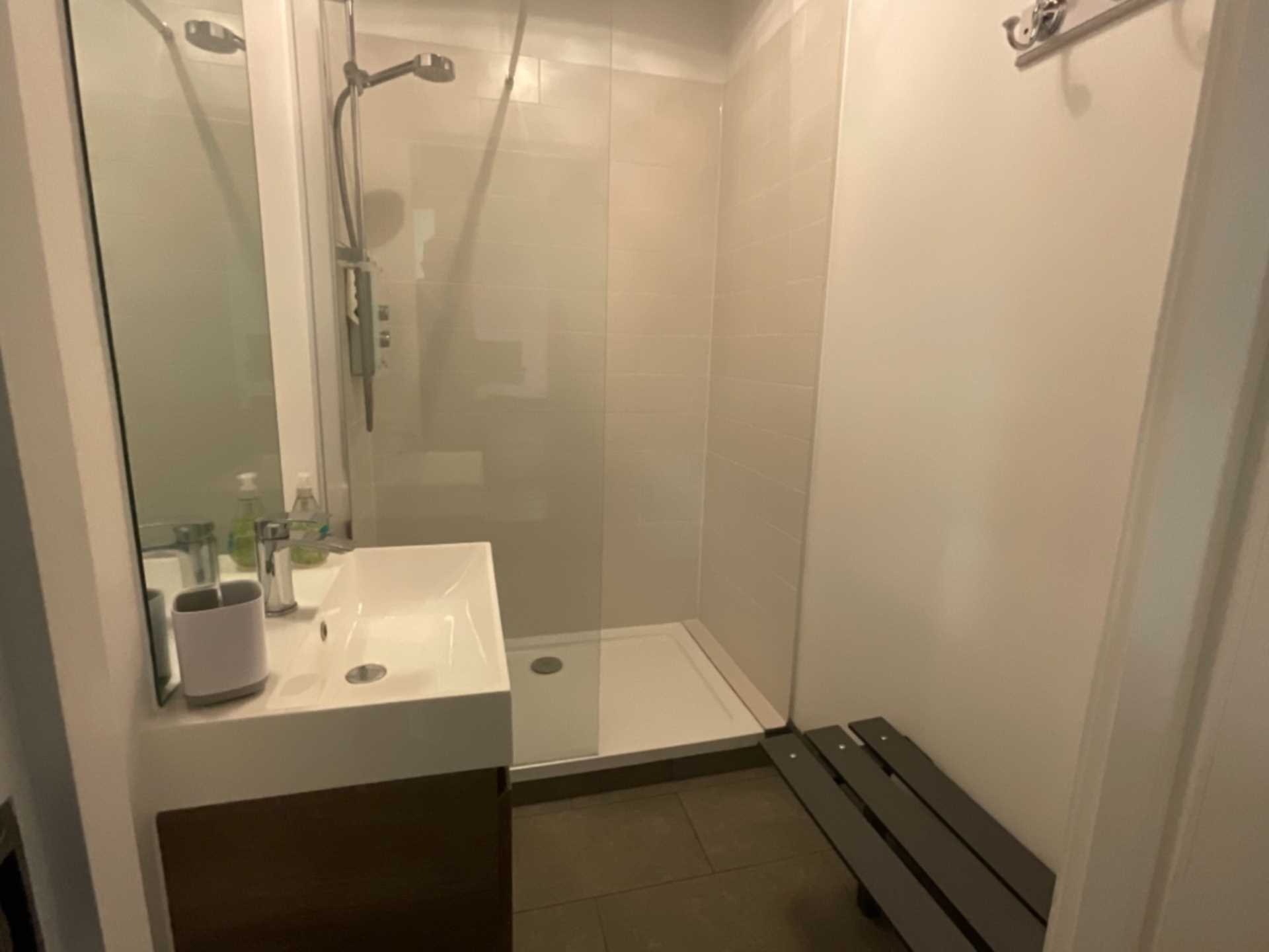Additional Property Image 2 bedroom Apartment to rent in Brentford 8