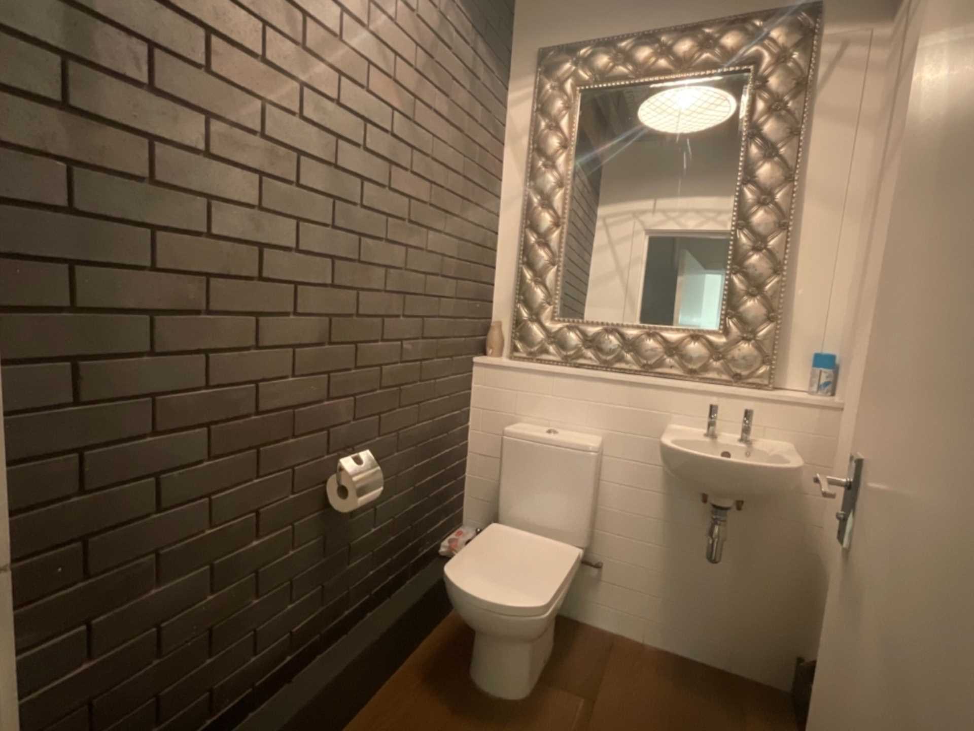 Additional Property Image 2 bedroom Apartment to rent in Brentford 9