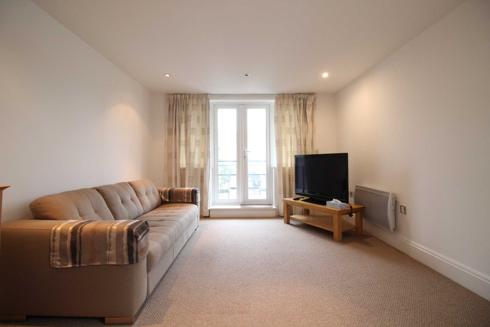 Additional Property Image 2 bedroom Apartment to rent in Brentford 7