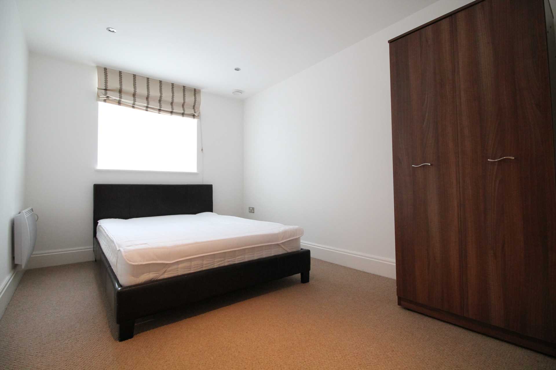 Additional Property Image 2 bedroom Apartment to rent in Brentford 9