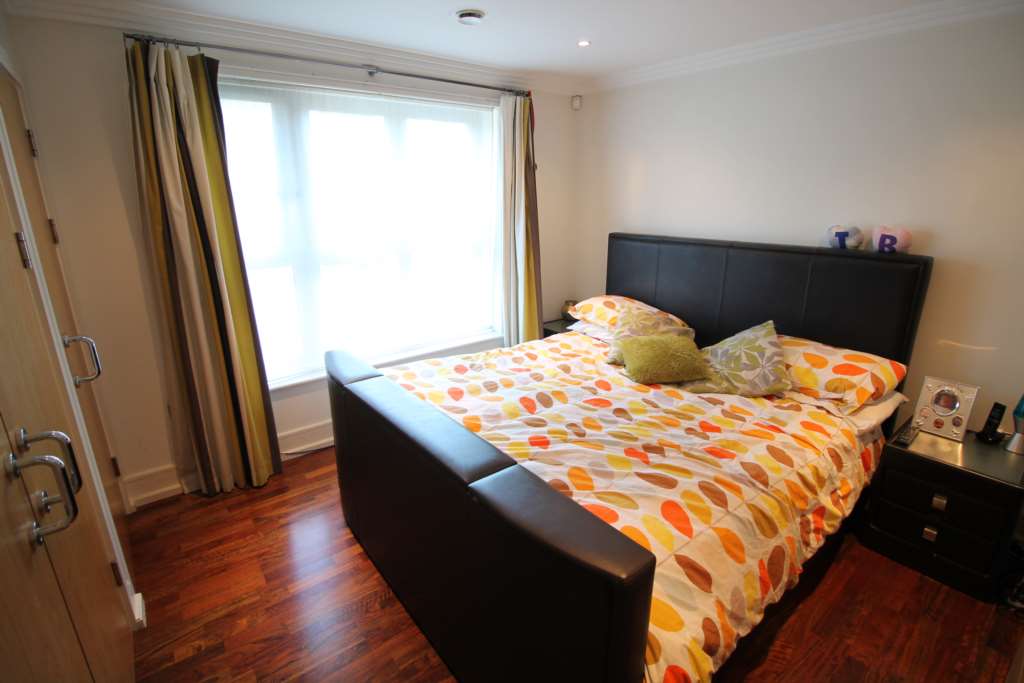 Additional Property Image 2 bedroom Apartment to rent in Brentford 2