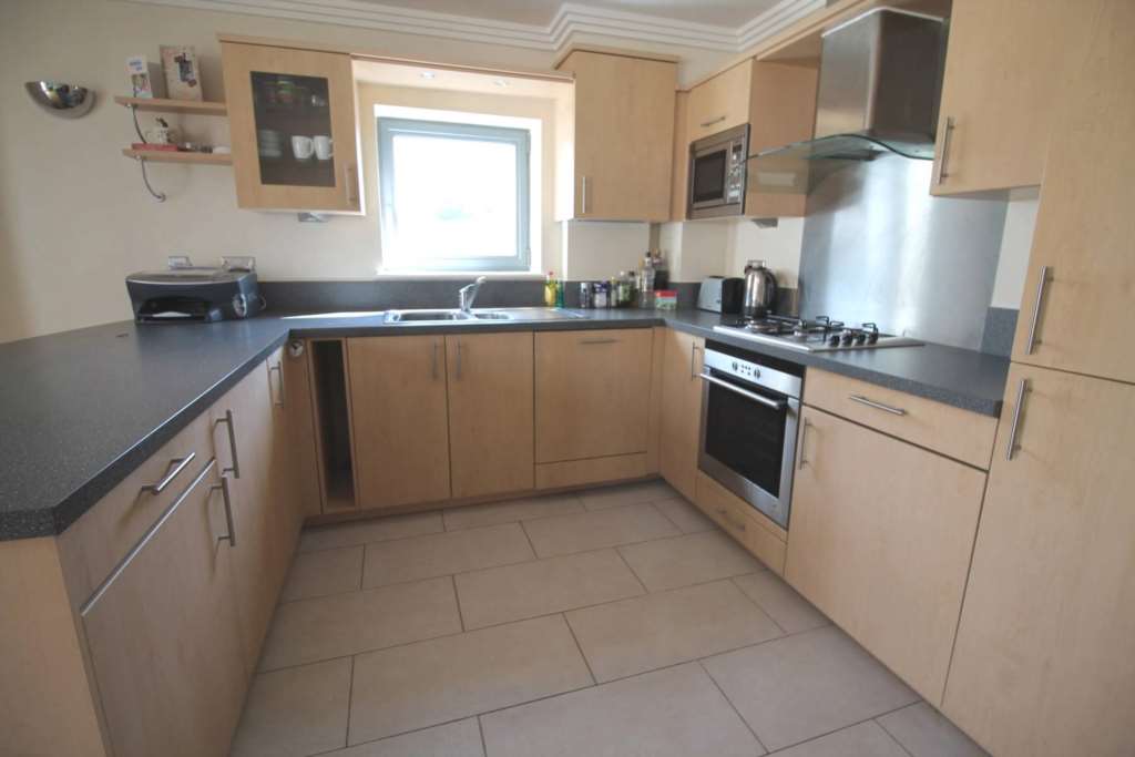 Additional Property Image 2 bedroom Apartment to rent in Brentford 5