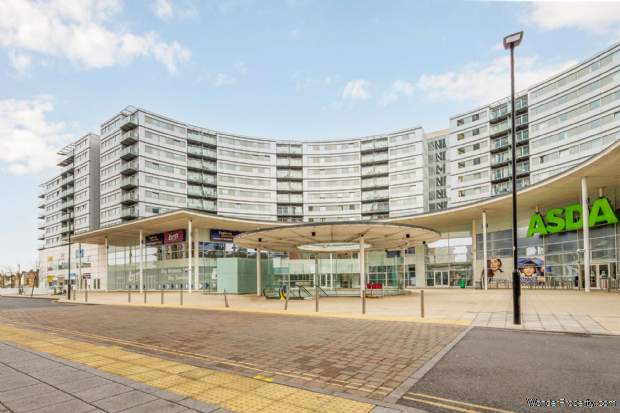 2 bedroom Apartment for sale in Hounslow