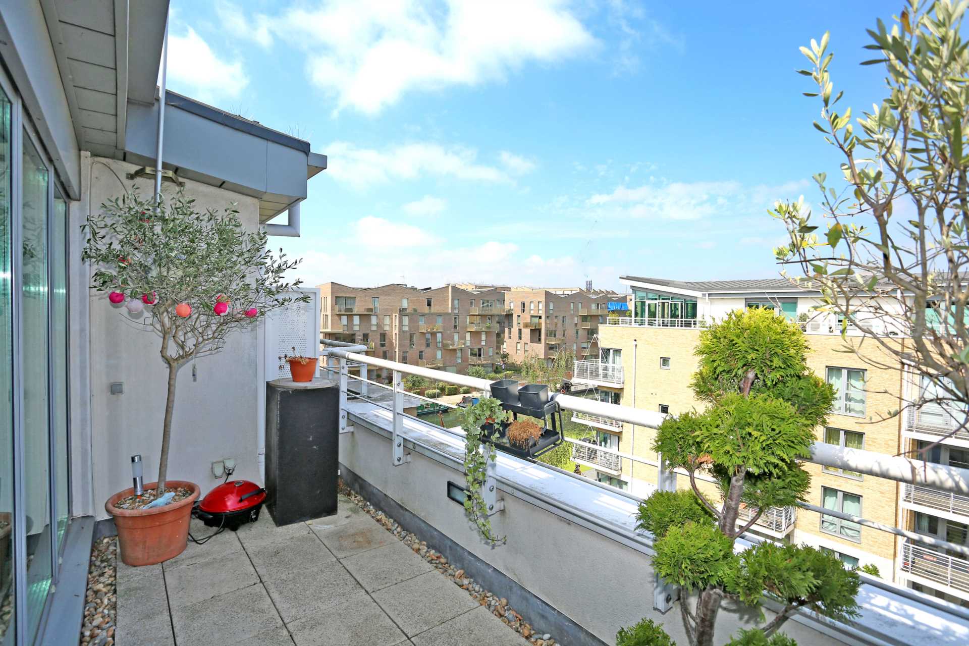 Additional Property Image 3 bedroom Penthouse for sale in Brentford 4