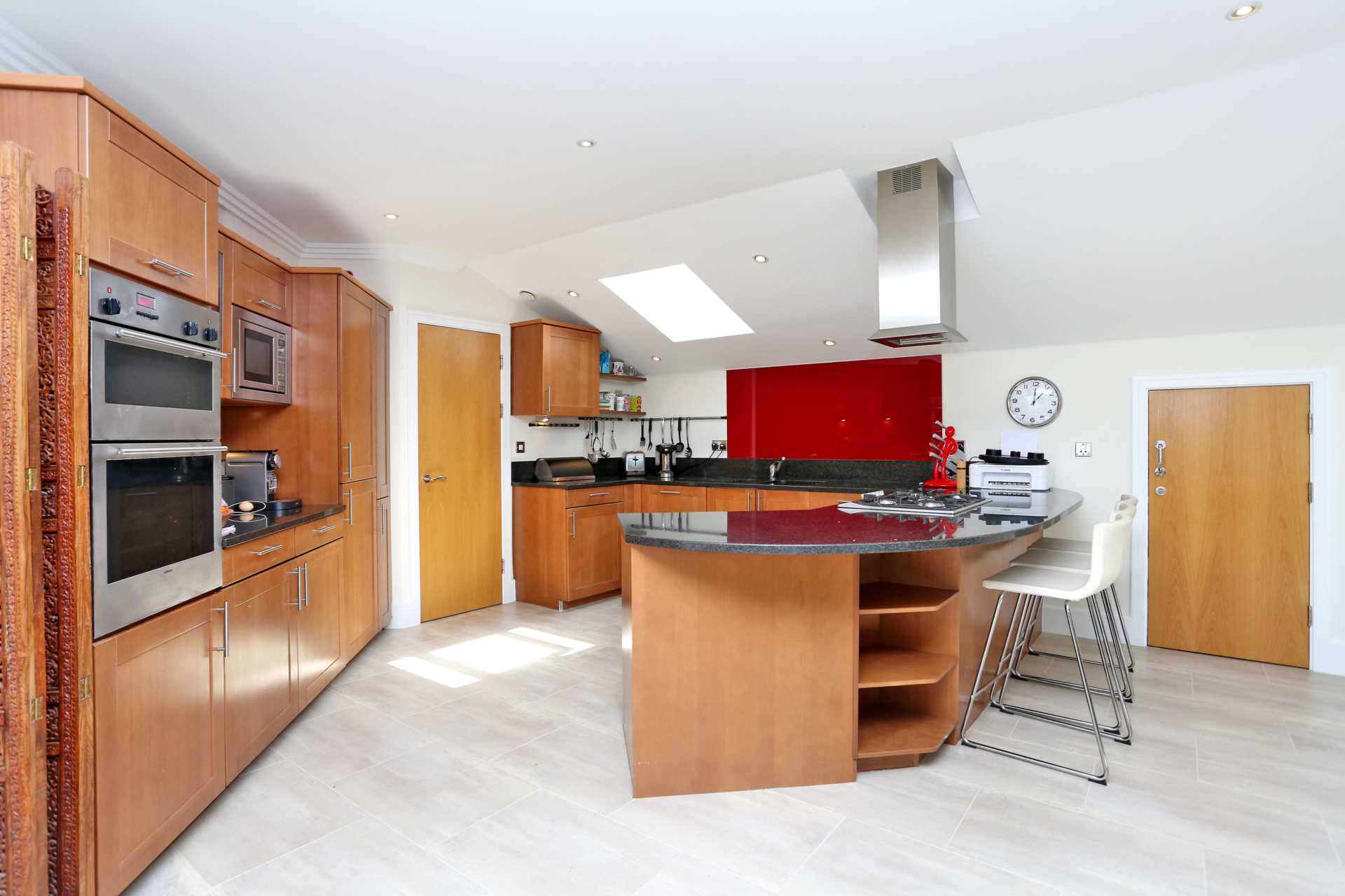 Additional Property Image 3 bedroom Penthouse for sale in Brentford 7