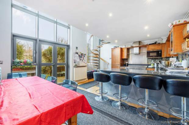 Additional Property Image 4 bedroom Terraced for sale in Brentford 5