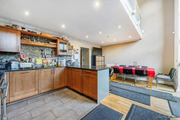 Additional Property Image 4 bedroom Terraced for sale in Brentford 6
