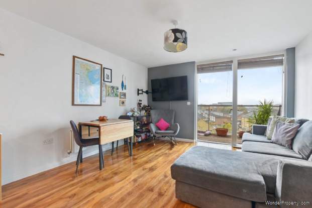 Additional Property Image 2 bedroom Apartment for sale in Brentford 2